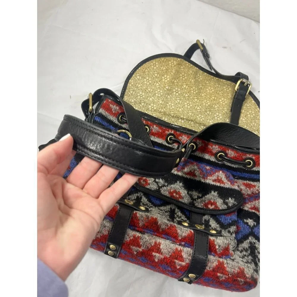 BADGLEY MISCHKA Mark + James purse saddle bag crossbody